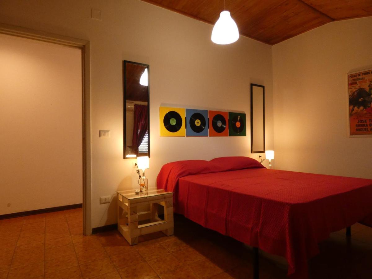 Ferienwohnung Holiday House Santa Severina Exterior foto